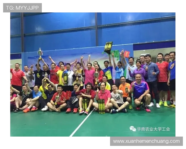 成都羽毛球队与深圳羽毛球队赛后状态分析与复盘探讨 成都羽毛球队与深圳羽毛球队赛后状态分析与复盘探讨